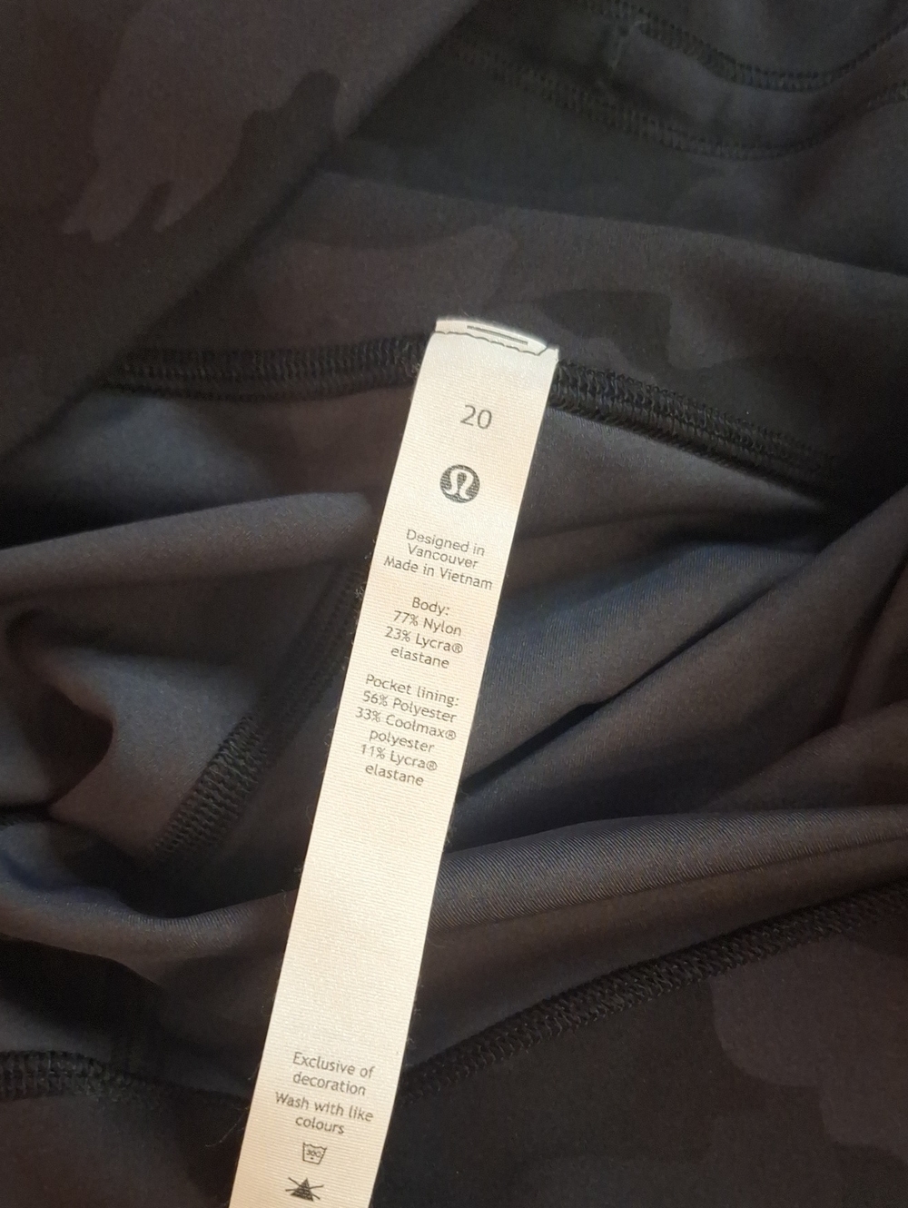#967 Lululemon Camo leggings size 20 - Picture 7 of 7
